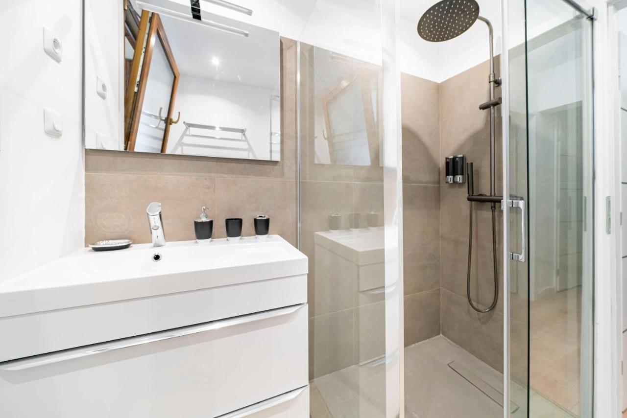 Appartement Neuf - Proche Mer Et Centre-Ville - Ac Menton Bagian luar foto